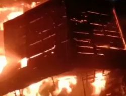 Rumah Loteng Hangus Terbakar, Diduga Korsleting Listrik Di kampung muara