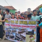 KCIC Cuek! Puluhan Siswa TPA-TKA di Bandung Barat Geruduk Kantor Desa, Sekolah Diterjang Banjir Tak Kunjung Diperbaiki