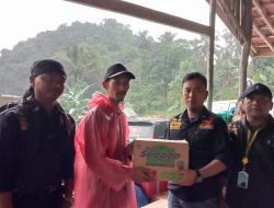 Pasca Banjir Bandang Dan Longsor Purwasari Pamijahan Laskar Banten DPD Jabar Dan DPC KAB bogor Salurkan Bantuan