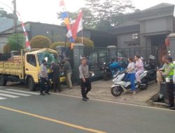 Tabrakan Beruntun Molen Bermuatan Coran Beton Sebabkan Carry dan Engkel rusak parah