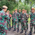 Dansatgas Pamtas RI-Malaysia Yonarmed 19/105 Trk Bogani Melaksanakan Kunjungan Kerja Ke Pos Gabma Lubok Antu Di Malaysia