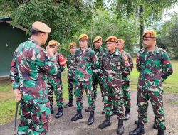 Dansatgas Pamtas RI-Malaysia Yonarmed 19/105 Trk Bogani Melaksanakan Kunjungan Kerja Ke Pos Gabma Lubok Antu Di Malaysia