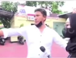 Viral Vidio Di Akun Tiktok! Oknum Polisi Saat Hendak Di Wawancara, Menyuruh Wartawan Berbicara Dengan Pohon