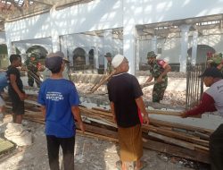 Danramil 1615-01/Selong Apresiasi Semangat Kebersamaan Dan Gotong Royong Rehab Masjid