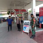 Personil Gabungan Polsek dan Koramil 01 Tambun Jaga Ketat SPBU