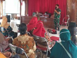 Peduli Kesehatan Anak, Serka Suryanto Berikan Motivasi Kepada Kader Posyandu