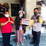 Berbagi Sembako Kepada Warga Kurang Mampu Polsek Kuta Wujudkan Program Unggulan Geber Resta