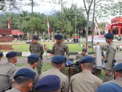 Dalam Pengenalan dan Pemasangan Alat Selam SAR Satbrimob Polda Kalbar,Adakan Latihan
