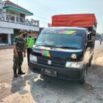 Cegah Mobilitas Kendaraan Pengangkut Hewan Ternak, Petugas Gabungan Gelar Penyekatan