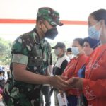 Dandim 0808/Blitar Berikan Bantuan Langsung Tunai (BLT) BBM Secara Simbolis Kepada Masyarakat