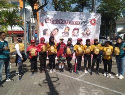 Peserta Padati Halaman KFC Ratulangi, Ikuti Senam Sehat BersamaSabun Zen