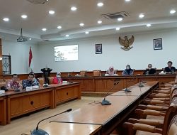 Dukung peningkatan kualitas Pelayanan Publik Pemkab Sampang, Dinas Kominfo Sampang lakukan Bimtek Website Perangkat Daerah Melalui Inovasi Mantan Terindah