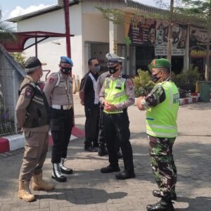 Peduli Kesehatan Warga Masyarakat, Petugas Gabungan Terus Gelar Operasi Yustisi Dan Penegakan Protkes