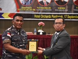 Danlantamal XII Laksma TNI Suharto Sebagai Narasumber Pada Seminar Nasional FKIP Universitas Tanjungpura 2022