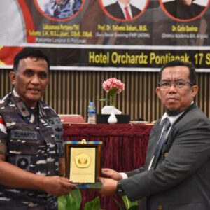 Danlantamal XII Laksma TNI Suharto Sebagai Narasumber Pada Seminar Nasional FKIP Universitas Tanjungpura 2022