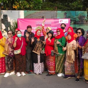 50 Perempuan Kebaya DPD LingkarPuan DKI Jakarta dan Kota Bekasi Ikut Meramaikan Acara Berkebaya Wanita Keren Bekasi Kota