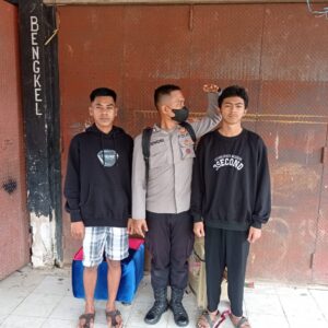 Tak Mengenal Lelah Babinkamtibmas Gencarkan Sosialisasi Penerimaan Tamtama Polri TA 2022