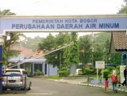 PDAM KOTA BOGOR LAKUKAN KEGIATAN PERBAIKAN SALURAN PIPA AIR BOCOR