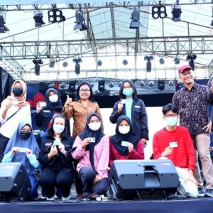 HUT ke-80 SMAN 3 Yogyakarta, Dukcapil Goes To School Jemput Bola Rekam KTP-el Pemilih Pemula