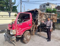 Satu Unit Truk Terjun Kedalam Jurang, Pihak Kepolisian Lakukan Proses Evakuasi