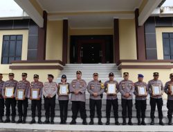 AKBP France Yohanes Siregar, S.I.K.,Berikan Penghargaan Kepada Anggotanya Yang Berprestasi