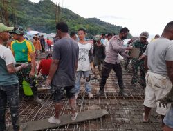 Bantu Percepat Pembangunan Masjid, Satgas Yonarmed 1 Kostrad Terjunkan Prajuritnya