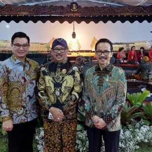 Dr. Yanto Pejabat MA Jadi Dalang Di Festival Mie Bakso Dan Bazar UMKM