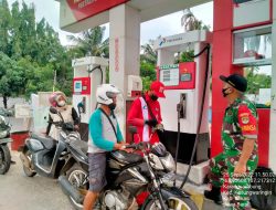 Babinsa Koramil 13 Kedungwaringin Pantau SPBU Mareleng 3417508