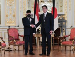 Bertemu PM Jepang, Wapres Tekankan Kerjasama Strategis Indonesia – Jepang di Bidang Ekonomi dan Pengembangan Kapasitas SDM