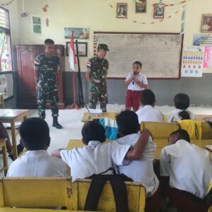 Bangun Karakter Nasionalisme dan Patriotisme, Satgas Yonarmed 1 Kostrad Bekali Wasbang Siswa-Siswi SD Kristen 01 Nuruwe