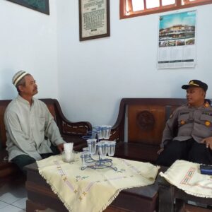 KAPOLSEK PALANG SAMBANG DAN TATAP MUKA DENGAN PARA TOKOH MASYARAKAT, JALING SILAHTURAHMI DAN KERJASAMA