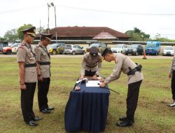 KAPOLRES KUBU RAYA AKBP JERROLD H.Y. KUMONTOY PIMPIN SERTIJAB LIMA PEJABAT LINGKUP POLRES KUBU RAYA
