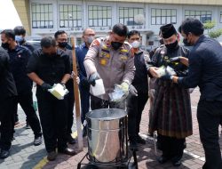 Polda Riau Musnahkan 243 Kg Sabu dan 405.527 Butir Ekstasi dari Jaringan Narkoba Internasional