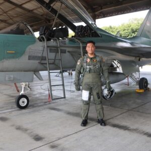 Letda Pnb Adiesca Setya HS Sukses Terbang Solo T-50i Golden Eagle