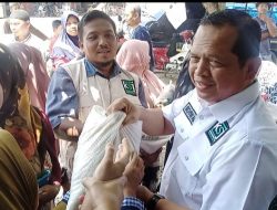 Pasca Kenaikan BBM, KSJ Bagikan Sembako Kepada Masyarakat