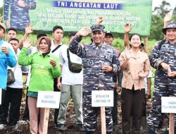 Luar Biasa,Gerakan Nasional Penanaman Sorgom Serentak Dalam Rangka Memperingati HUT Ke-77 TNI AL Tahun 2022 Oleh Pangkalan Utama TNI AL XII