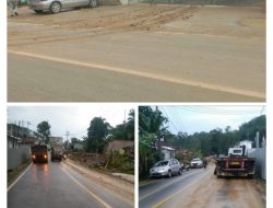 Hati-Hati,!! Saat Melintas Jalan Raya Depan Pembangunan RSUD Cilograng Sangat Licin