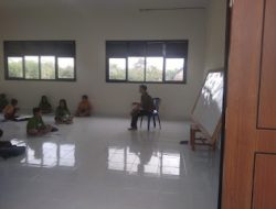 Harap Dinas Pendidikan Sintang Peduli, Hingga Saat Ini Para Murid SD Negeri 13 Sepan Lebang Masih Belajar Di Lantai