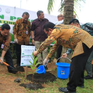 PGI Laksanakan Kick Off Penanaman Pohon Bersama Kemenko PMK Di Batam