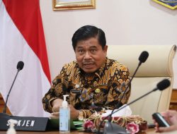 Sekjen Kemendagri : Pejabat Perlu Transformasikan Diri Sebagai Pelayan Masyarakat
