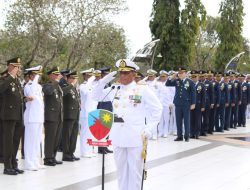 Peringati HUT ke-77, Satuan TNI Garnizun Pontianak Ziarah ke Taman Makam Pahlawan