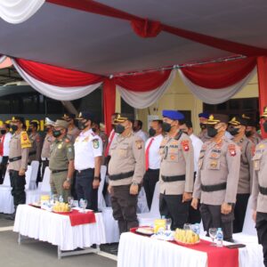 Kapolda Minta Berikan Arahan Pelayanan Terbaik Kepda Masyarakat Saat Apel Gelar Pasukan Operasi Zebra Kapuas 2022