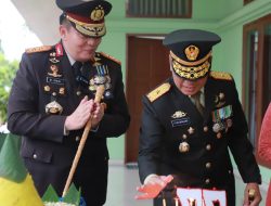 Kapolda Riau Irjen Moh Iqbal Bersama Pejabatnya Datangi Kediaman Danrem 031/WB, Ada Apa ?