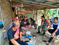 Cegah Kerawanan Wilayah Babinsa Turun melakukan Komsos meningkatkan kembali Siskamling