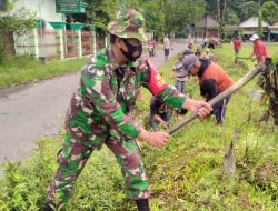 Peduli Kebersihan Lingkungan, Babinsa Pos Wonodadi Dan Warga Masyarakat Gelar Jumat Bersih
