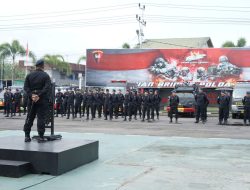 Kompol Mujiono, S.H., M.H. Mewakili Dansatbrimob KBP. M. Guntur, S.IK., M.H. Pimpin Apel Gelar Pasukan,Dan Peralatan Antisipasi Bencana