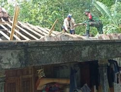 TNI Manunggal Rakyat, Babinsa Bantu Rehab Rumah