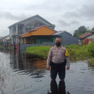 Polres Kuburaya Ingatkan Warga, Waspadai Banjir ROB di Saat Curah Hujan Meningkat