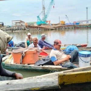 Nelayan Pesisir Keluhkan Proyek Pengeboran Minyak Di Paluh Kurau