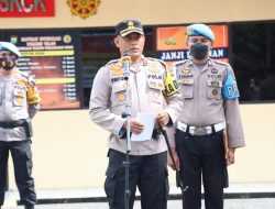 UPACARA PEMBERHENTIAN TIDAK DENGAN HORMAT PERSONIL POLRES WAJO
